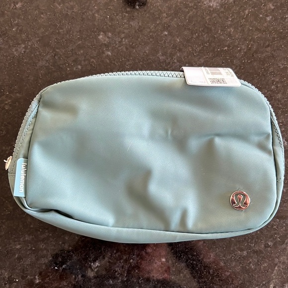lululemon athletica Handbags - Lululemon Everywhere Belt Bag - Tidewater Teal